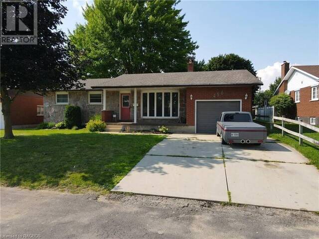 456 4TH Street Hanover Ontario, N4N 3G2