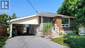 2086 8TH AVE E | Owen Sound Ontario | Slide Image Two