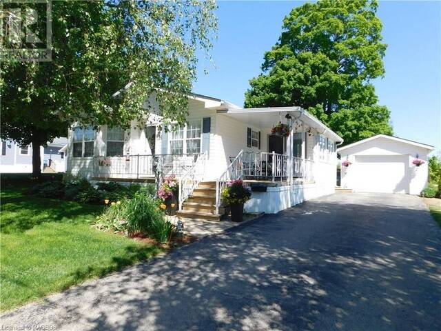 14 GRAND VISTA Drive Wellington North Ontario, N0G 2L0