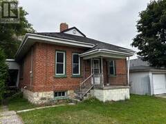 46 7TH Street SE Chesley Ontario, N0G 1L0