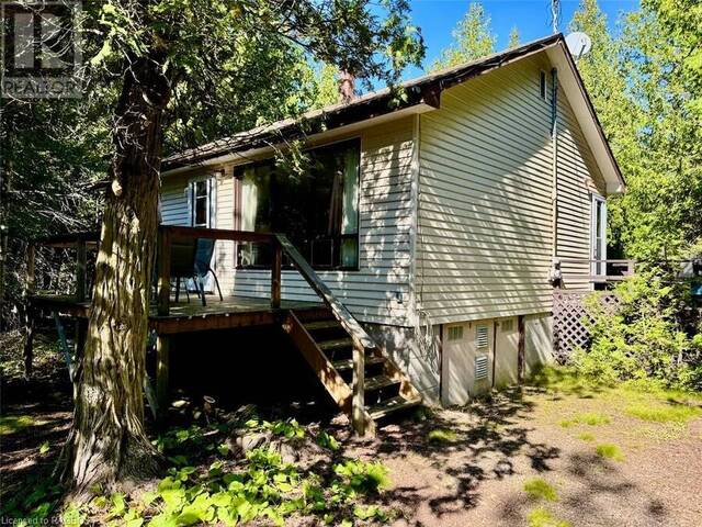 1077 DORCAS BAY RD Northern Bruce Peninsula Ontario, N0H 1R0