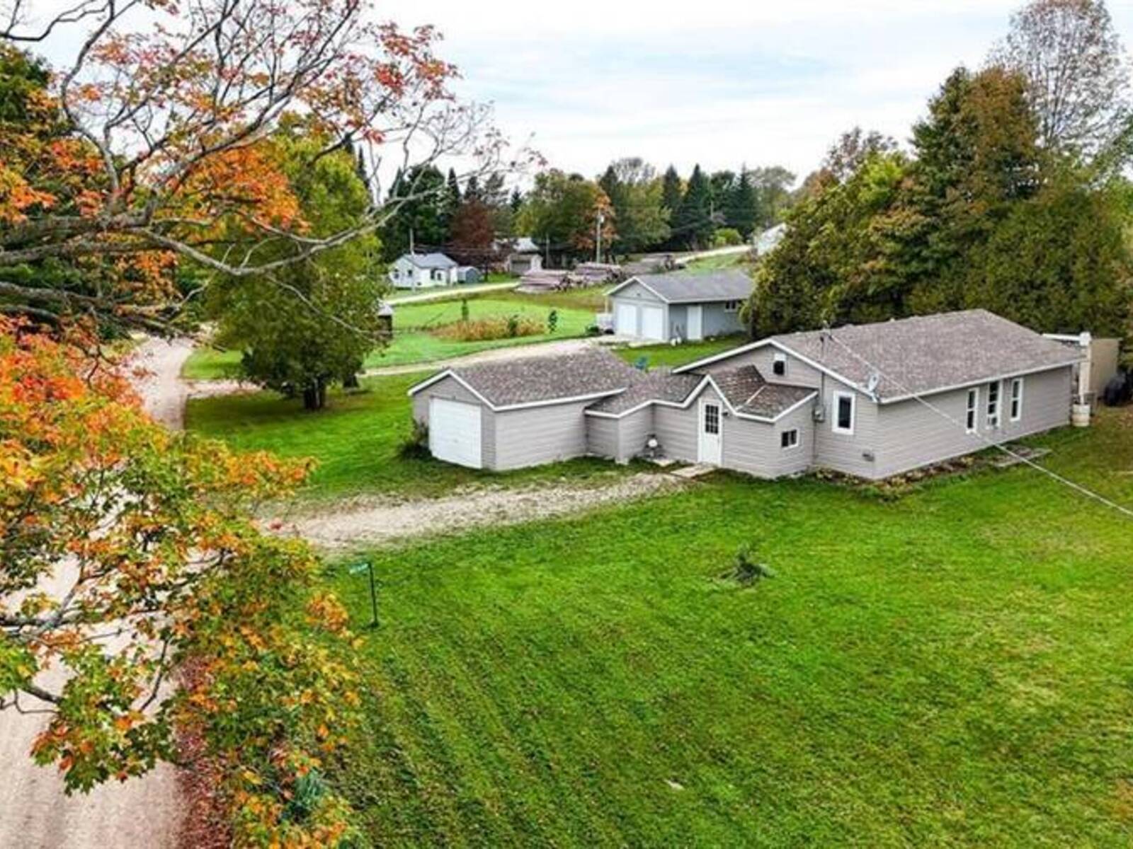 803149 PUDDICOMBE Lane, Chatsworth, Ontario N0H 1G0