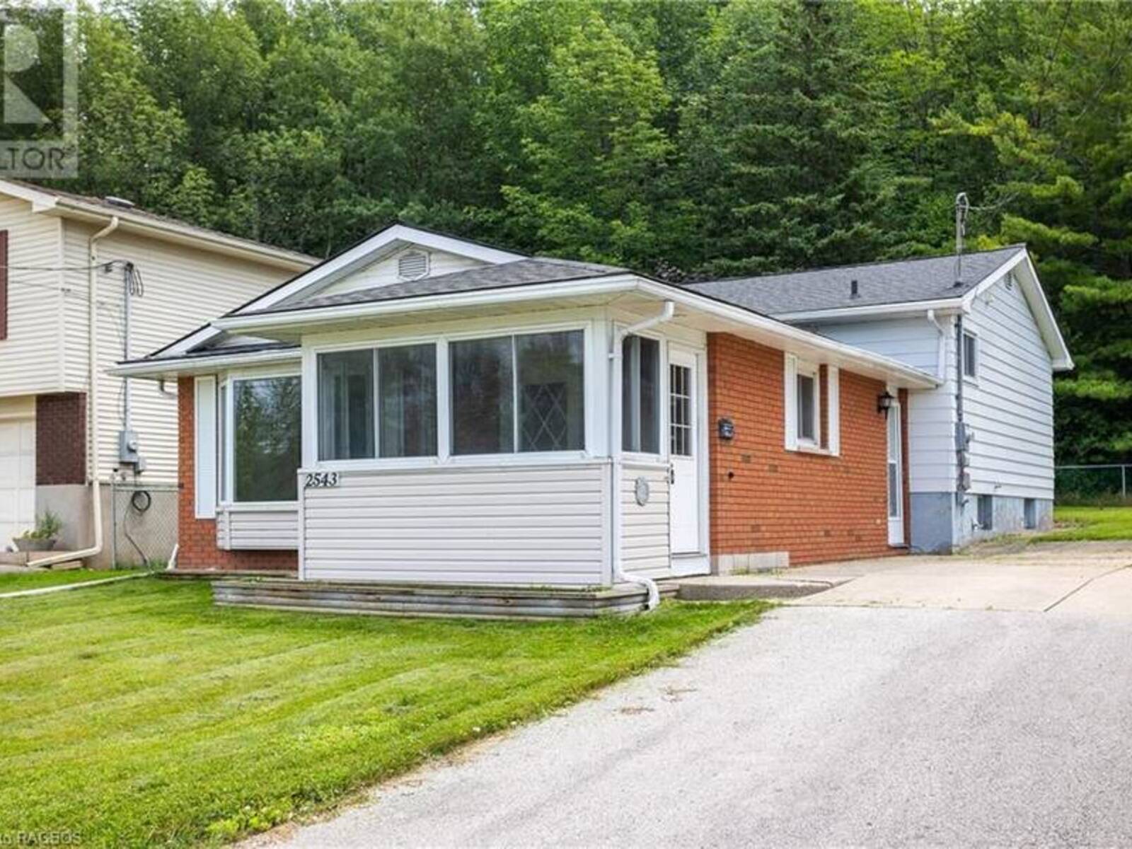 2543 3RD Avenue E, Owen Sound, Ontario N4K 2M5