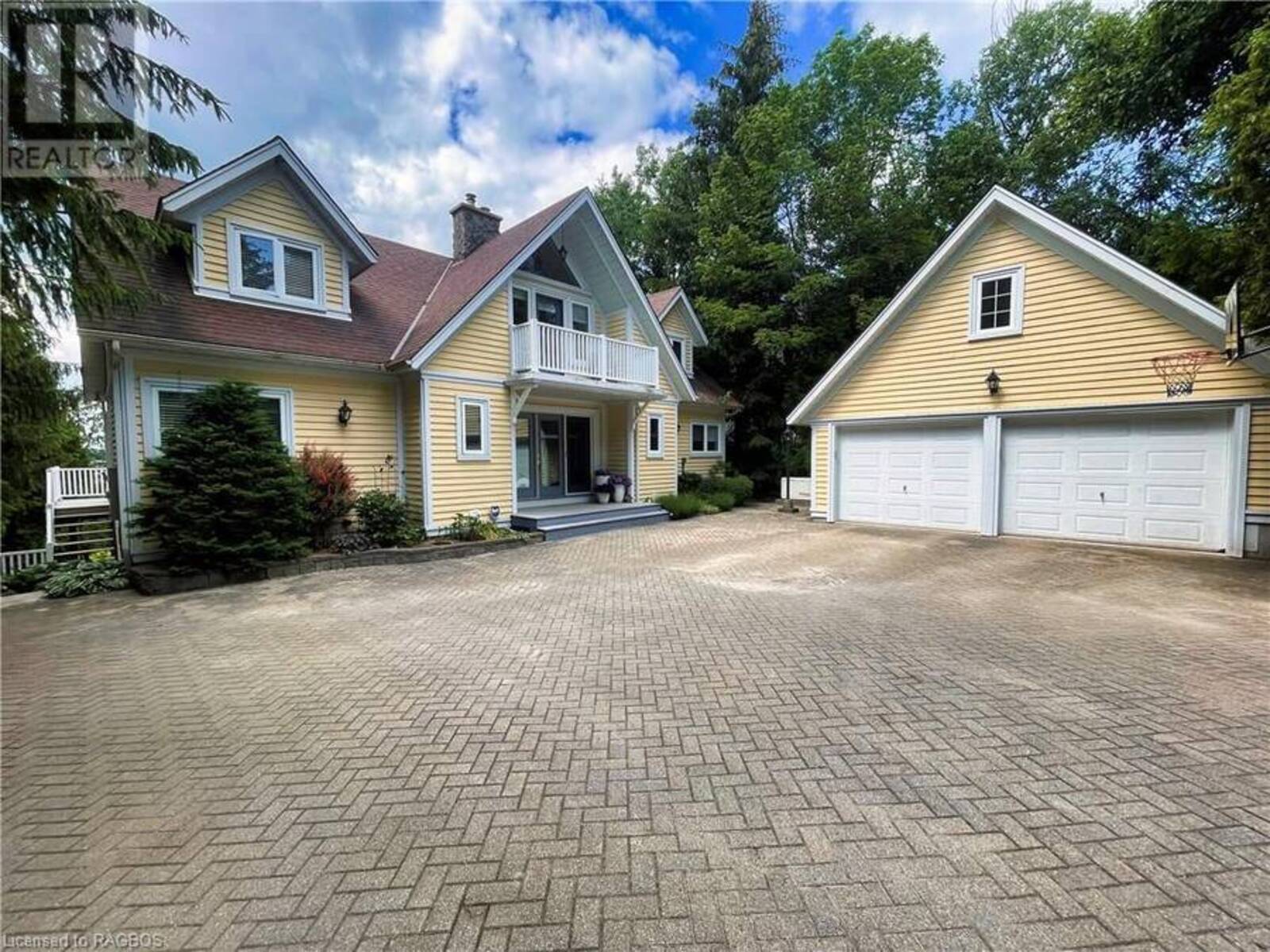 111 SUNSET Boulevard, Georgian Bluffs, Ontario N0H 2T0