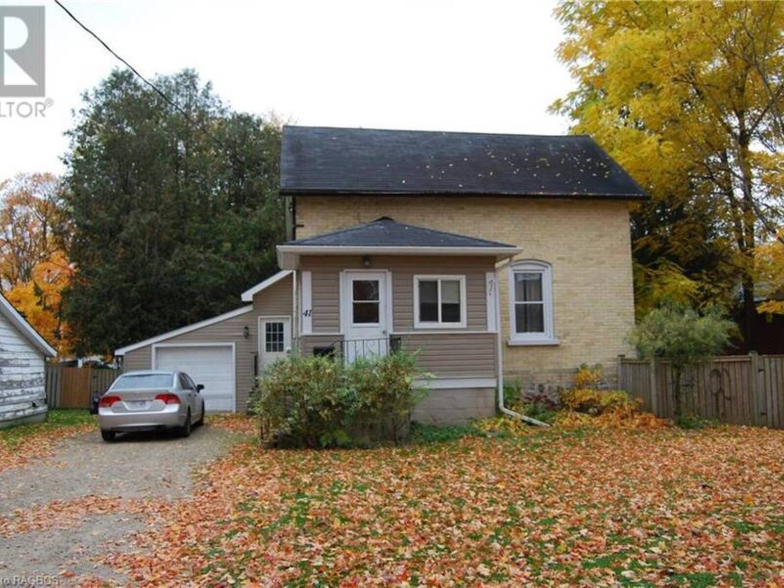 41 WILLIAM Street W, Harriston, Ontario N0G 1Z0