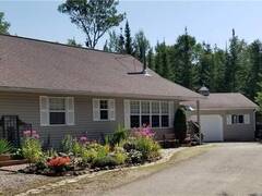 83 LAKEWOOD COUNTRY Lane Northern Bruce Peninsula Ontario, N0H 1W0