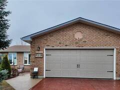 355 PENETANGORE Row Kincardine Ontario, N2Z 2K1