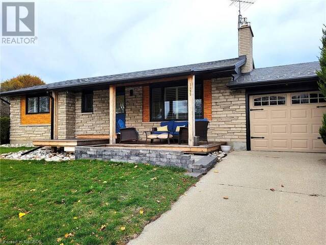 1235 SEVERIN Drive S Sarnia Ontario, N7S 2B9