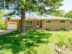 47 HYLAND Road Guelph Ontario, N1E 1T2