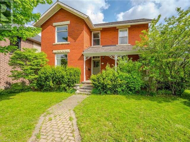 61 CLAIRFIELDS Drive E Guelph Ontario, N1L 1L9