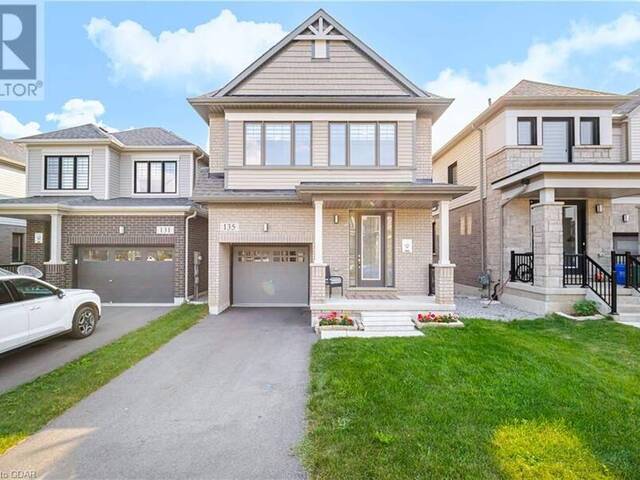 135 FAIREY Crescent Hamilton Ontario, L0R 1W0