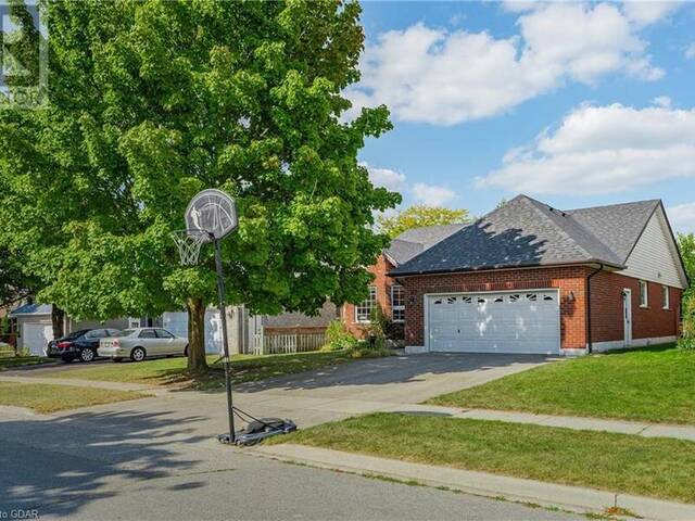 77 PINNACLE Crescent Guelph Ontario, N1K 1P6