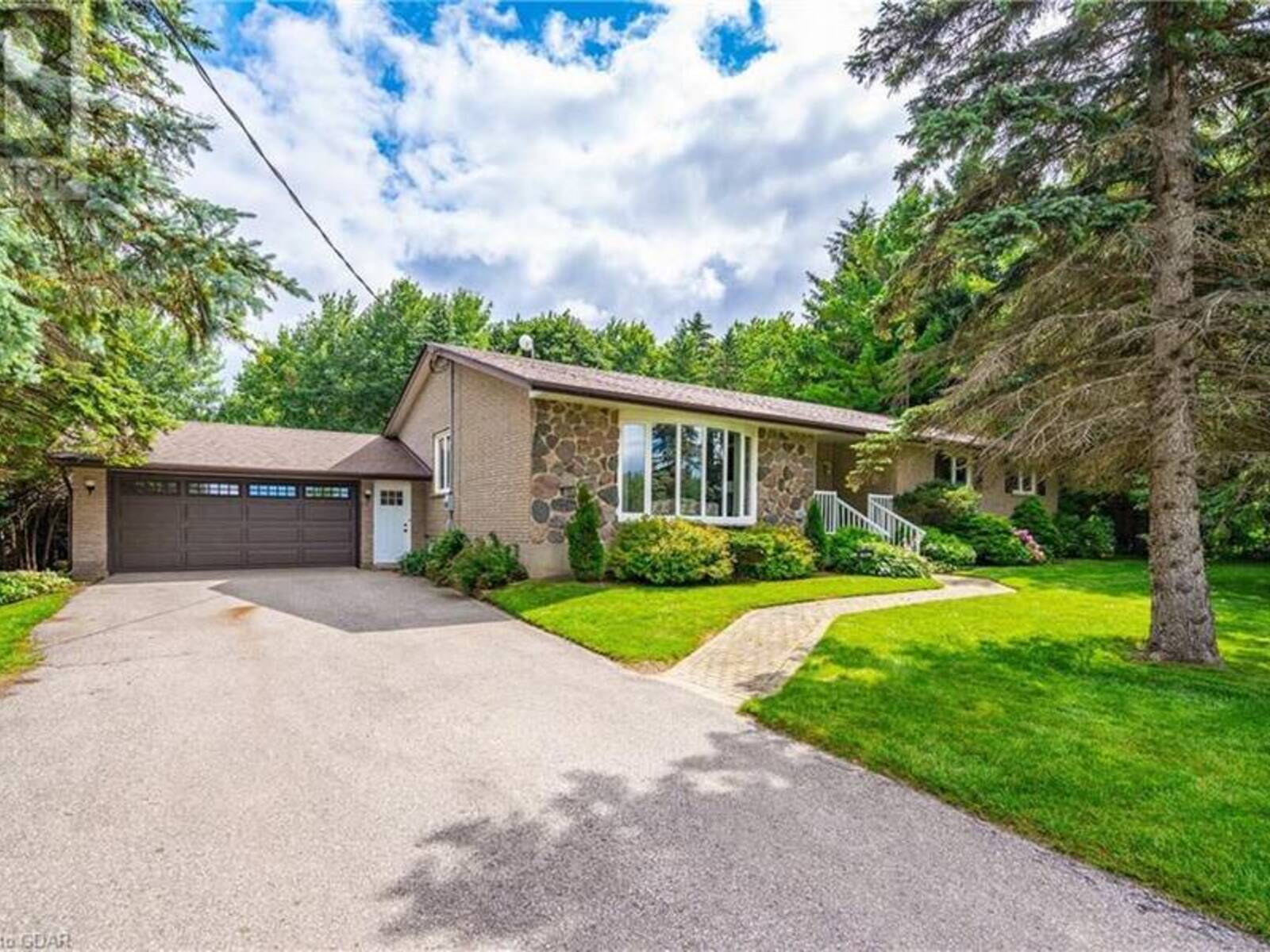 6555 THIRD LINE, Fergus, Ontario N1M 2W4