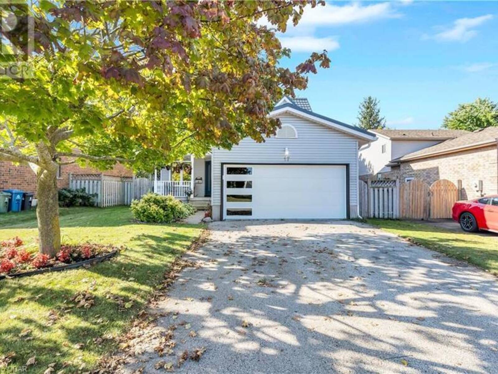 17 ABBEYWOOD CRES Crescent, Guelph, Ontario N1K 1T9