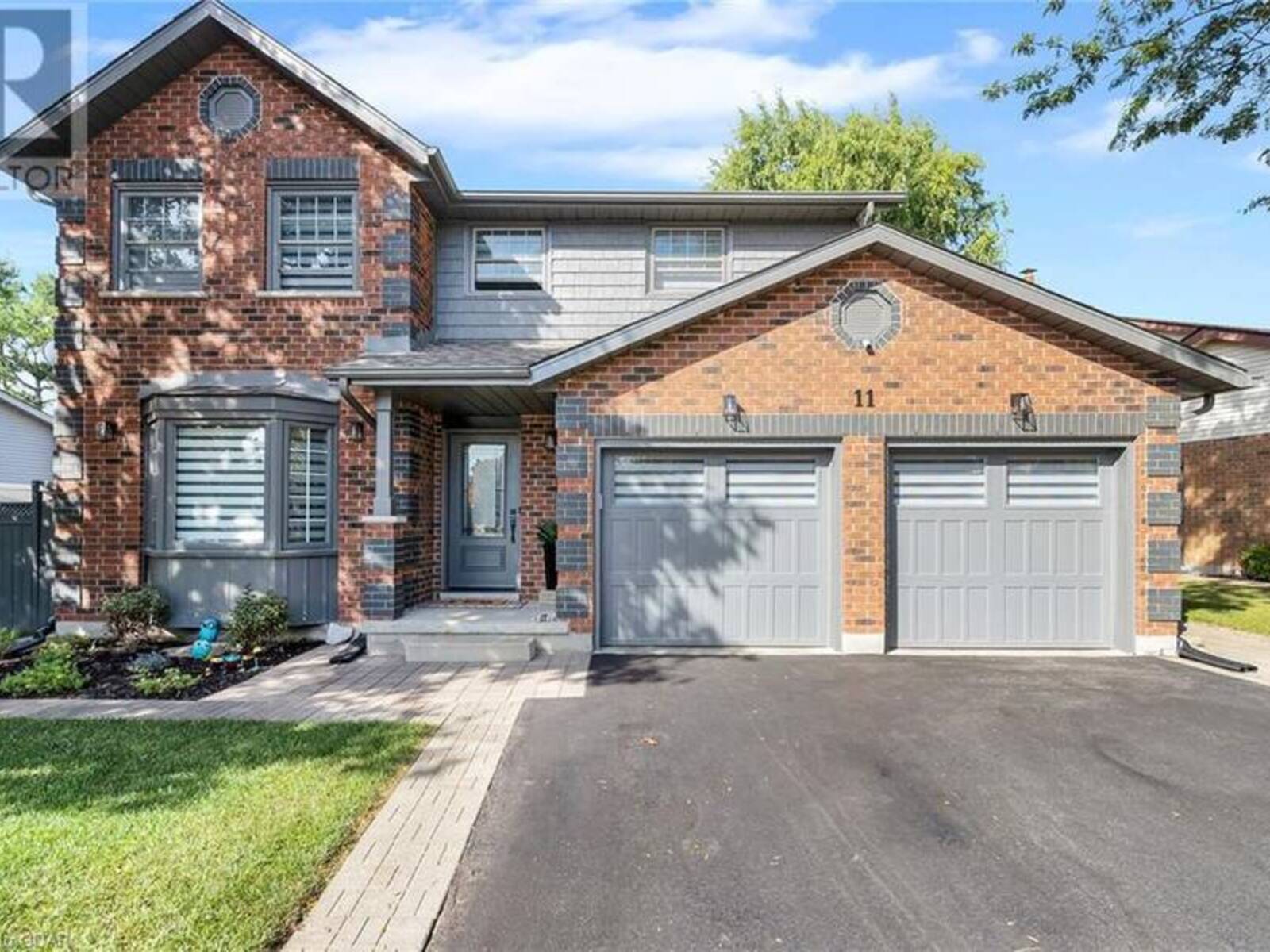 11 TANAGER Drive, Guelph, Ontario N1C 1A5