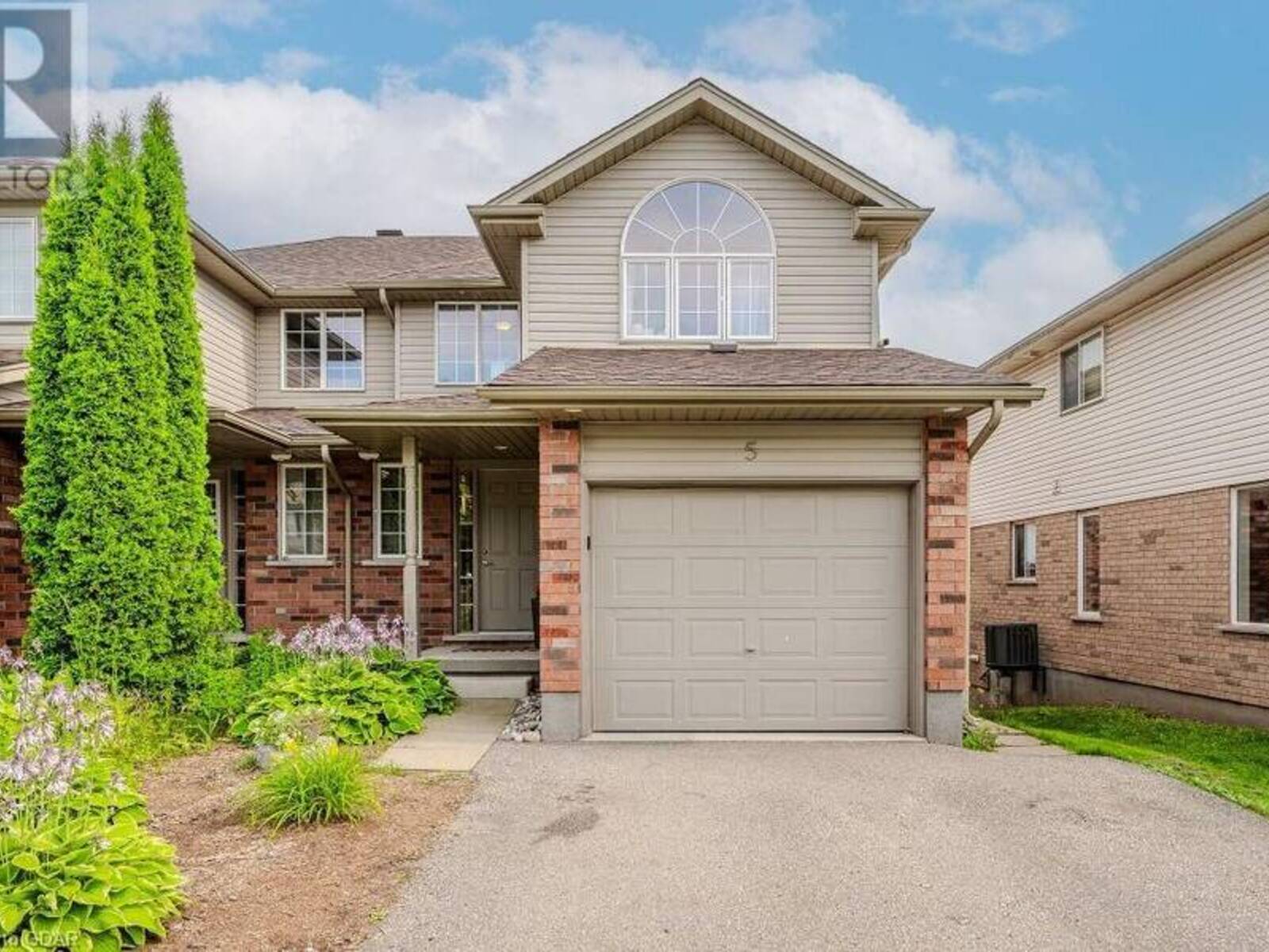 5 DAVISON Drive, Guelph, Ontario N1E 0C1