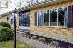 692 SPEEDVALE Avenue E | Guelph/Eramosa Ontario | Slide Image Four