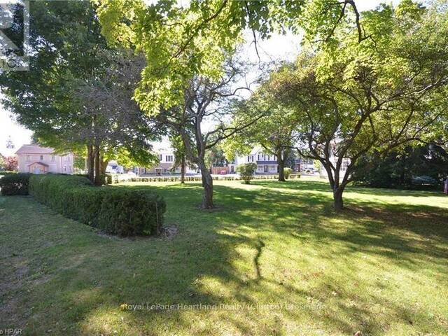 PT LT 9 VICTORIA STREET Clinton Ontario, N0M 1L0 - Vacant Land For Sale