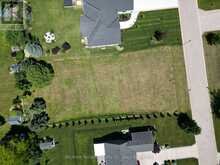 19 CARRIAGE LANE | Bayfield Ontario | Slide Image Eight