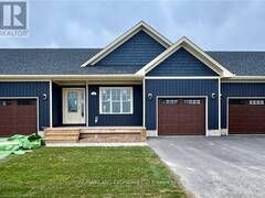 17 - 82 EAGLE COURT Port Elgin Ontario, N0H 2C3