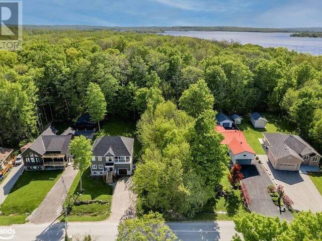 211 ROBINS POINT Road Victoria Harbour Ontario, L0K 2A0