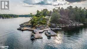 B686-8 DERBYSHIRE Island | The Archipelago Ontario | Slide Image Forty-one