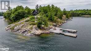 B686-8 DERBYSHIRE ISLAND | The Archipelago Ontario | Slide Image Thirty-nine