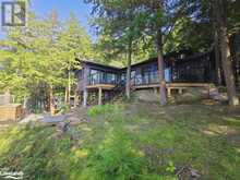 340 HEALEY Lake | The Archipelago Ontario | Slide Image Five