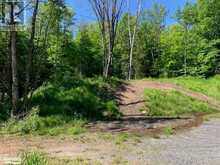 60 SUMMER LEIGH Trail | Huntsville Ontario | Slide Image Nine