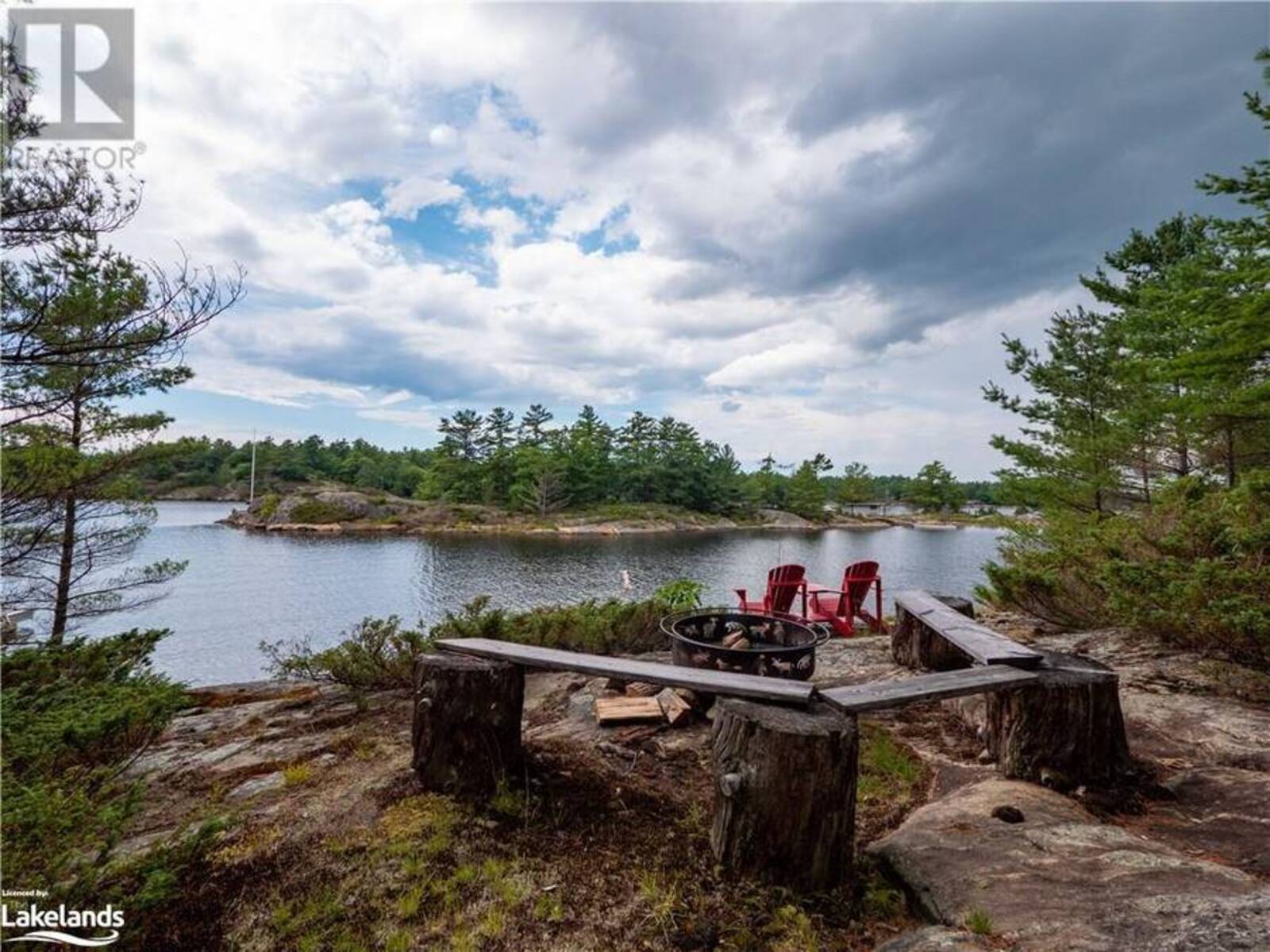 17470 GEORGIAN BAY Shore, Honey Harbour, Ontario P0E 1E0