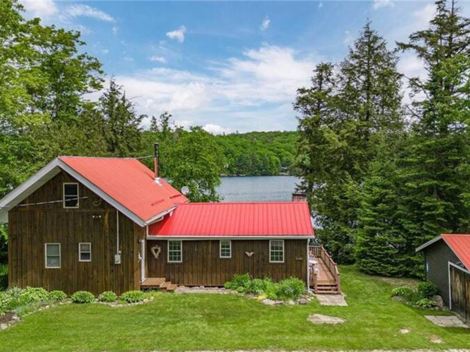 1077 FRIENDSHIP Lane, Algonquin Highlands, Ontario K0M 1J2