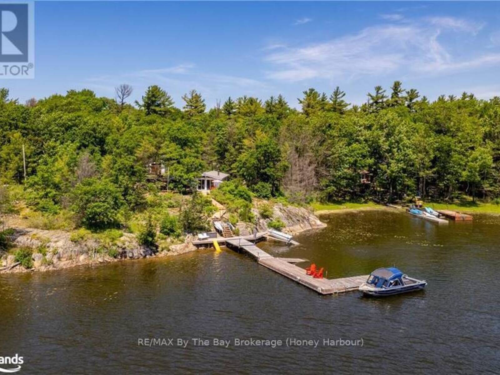 6932 ISLAND 1810 / BONE ISLAND, Honey Harbour, Ontario P0E 1E0