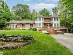 66 JOLIET CRESCENT Tiny Ontario, L9M 0G3