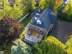 17 WEST Street N Huntsville Ontario, P1H 1X6