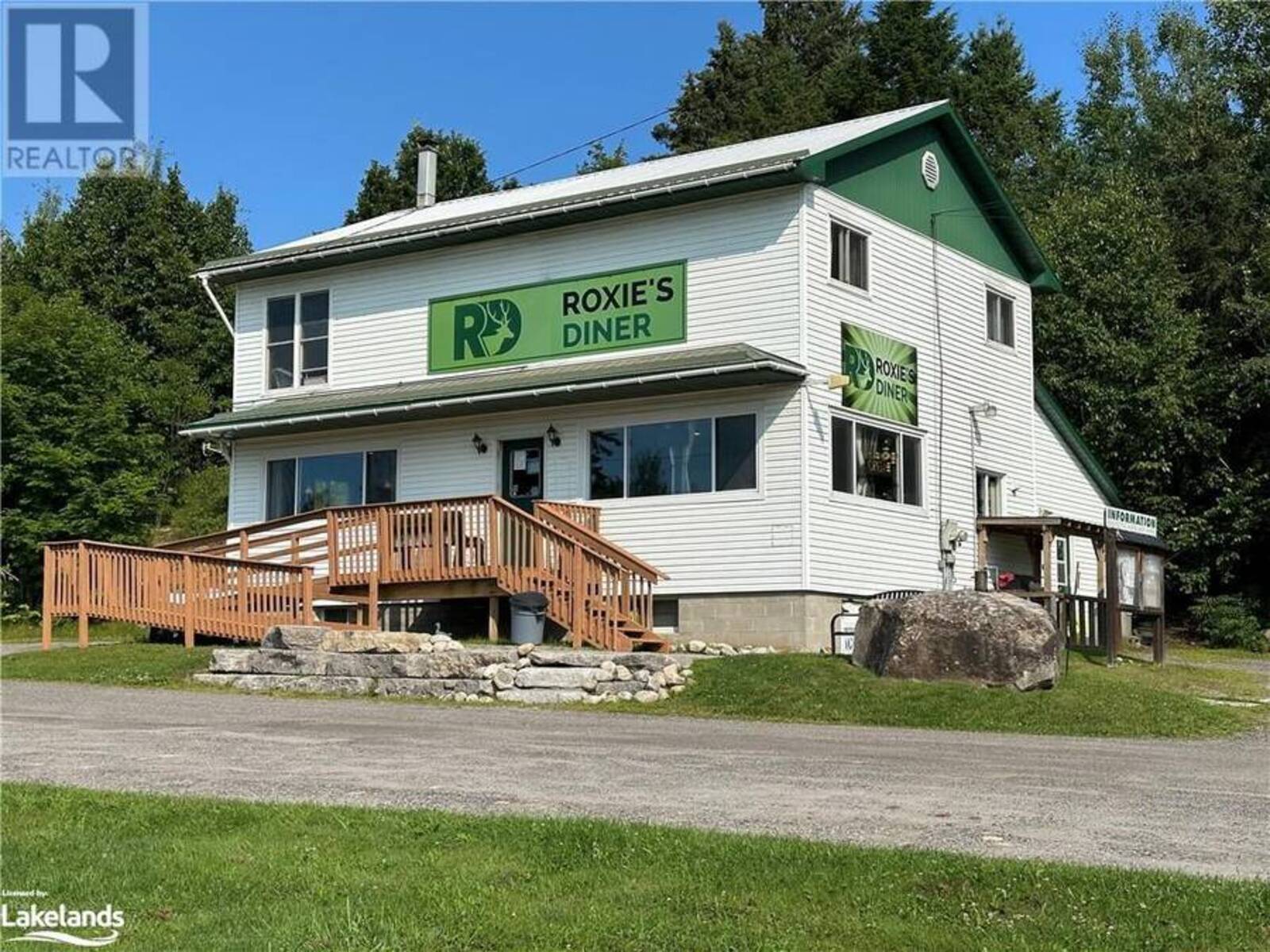 11643 522 Highway, Port Loring, Ontario P0H 1Y0