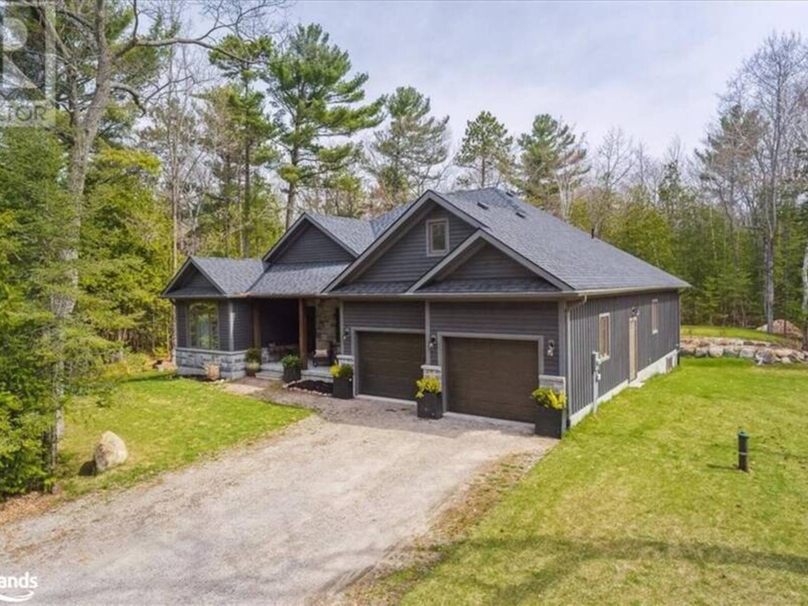 59 TROUT Lane, Tiny, Ontario L9M 0J1