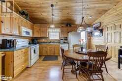 44 CABIN Crescent | Wasaga Beach Ontario | Slide Image Nine