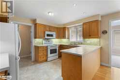 12 VIRGINIA Avenue | Wasaga Beach Ontario | Slide Image Nine