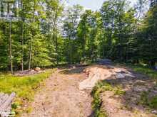 19 OLD HEMLOCK TRAIL | Huntsville Ontario | Slide Image Nine