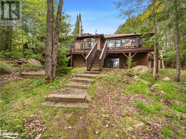 275 NORTH MENOMINEE LAKE Road Huntsville Ontario, P1J 2J3