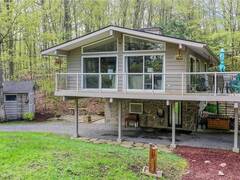 223 WOODLAND Drive Huntsville Ontario, P1H 1A6