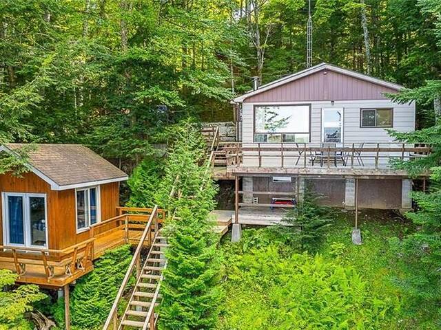 1121 PINE POINT Road Haliburton Ontario, K0M 1S0