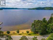 1013 DWIGHT | Lake of Bays Ontario | Slide Image Nine