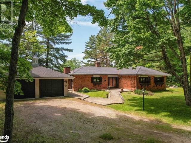 652 NORTH WASEOSA LAKE Road Huntsville Ontario, P1H 2J4