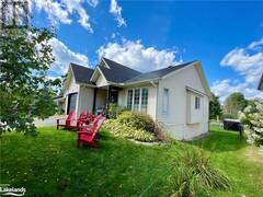 21 CAIRNS Crescent Huntsville Ontario, P1H 1Y3