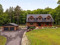 44 NORTH WASEOSA LAKE Road Huntsville Ontario, P1H 2K8