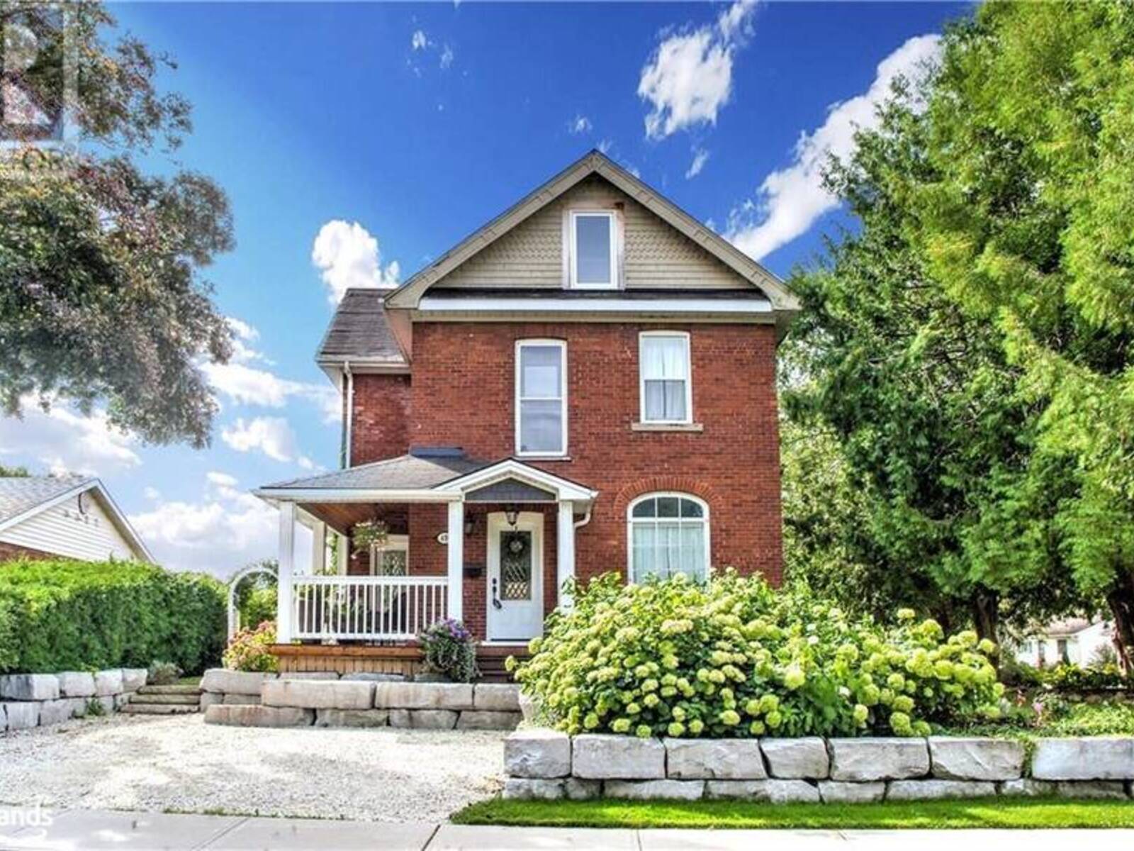 439 BIRCH Street, Collingwood, Ontario L9Y 2W4