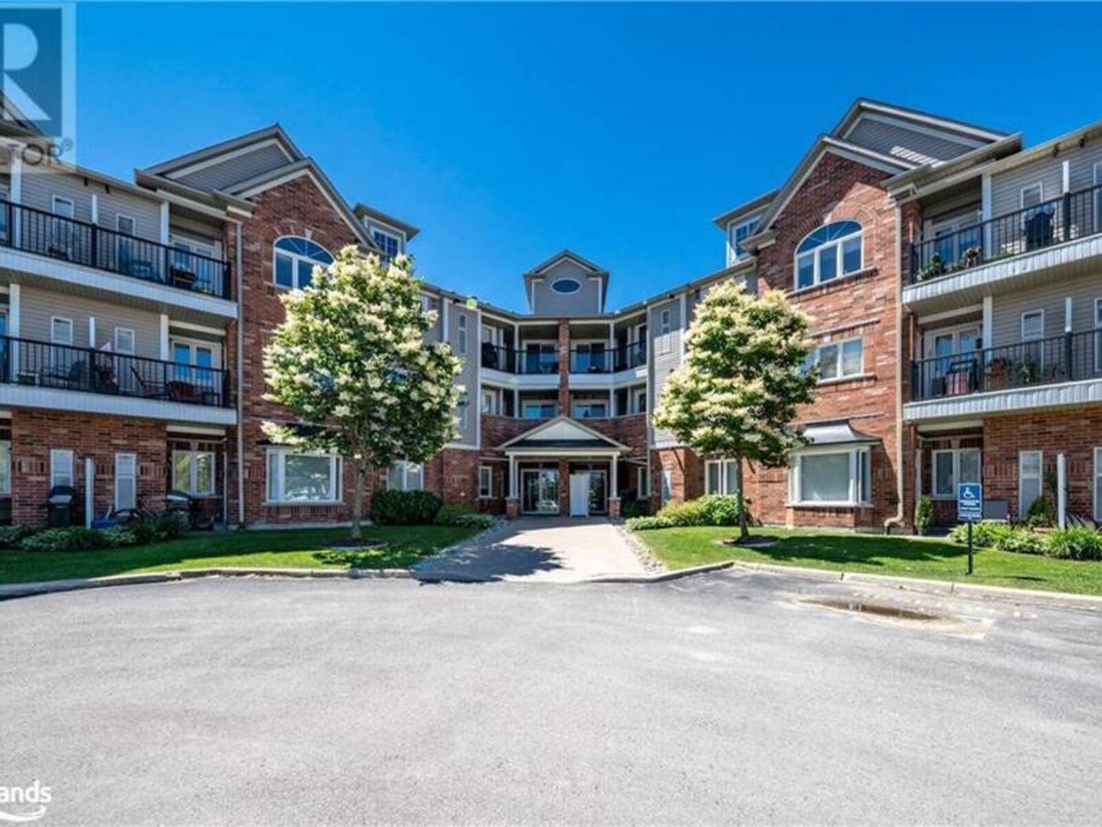 16 WESTBURY Road Unit# 113, Wasaga Beach, Ontario L9Z 0B8