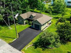 9 MIDDLETON Drive Peterborough Ontario, K9J 4Z1