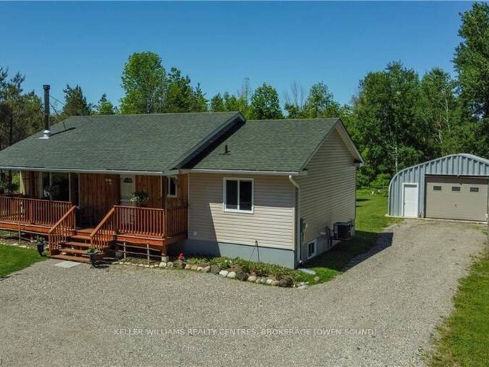 697 ELSINORE ROAD, South Bruce Peninsula, Ontario N0H 1A0